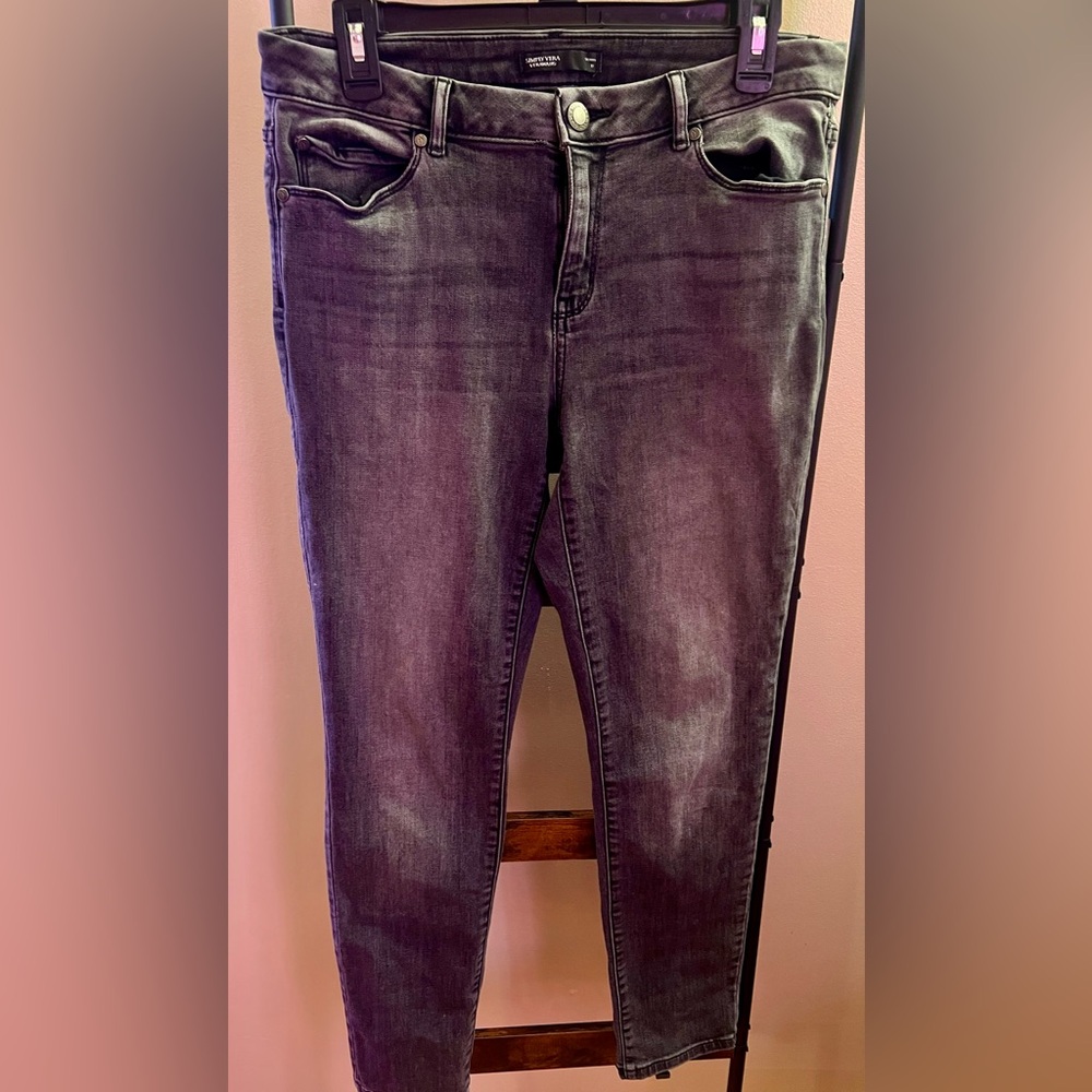 Simply Vera Vera Wang Dark Gray Skinny Jeans